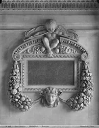 Kartusche von der Karyatiden-Tribüne, spätes 19. Jahrhundert (Detail)